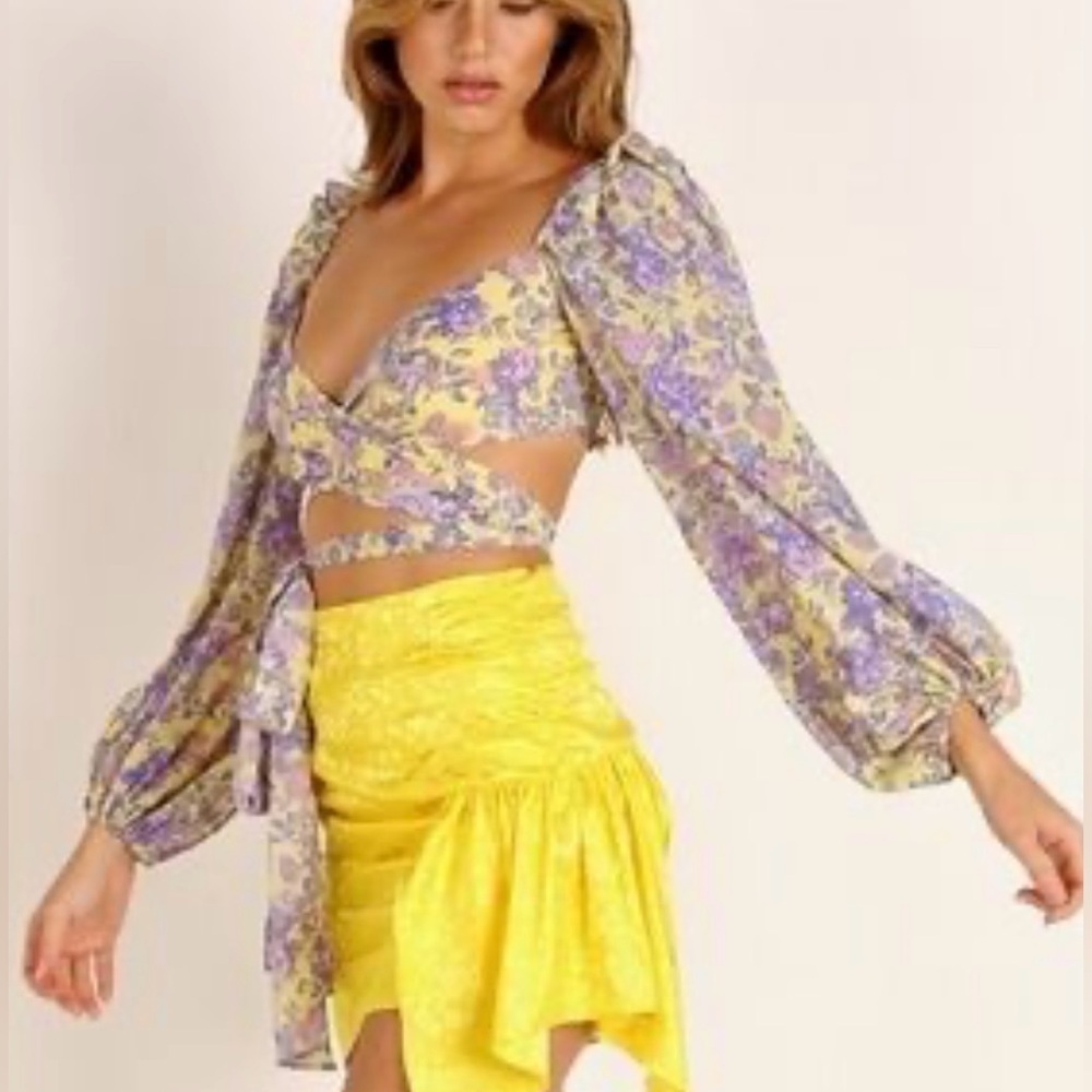 Strangers & Lovers Floral Wrap Crop Top Puff Sleeve Tieβ Front Size S Romantic - Picture 3 of 11